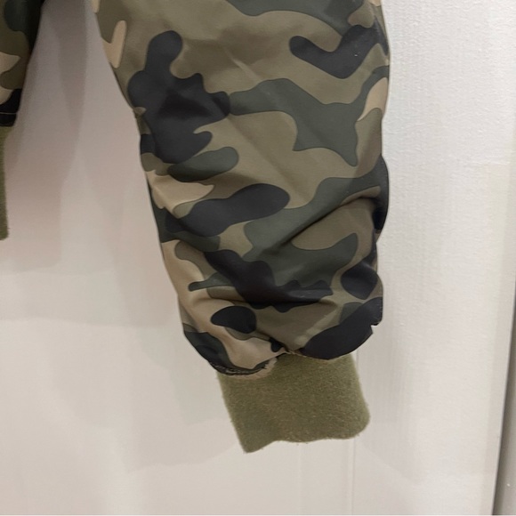 TOPSHOP CAMO BOMBER JACKET - Picture 3 of 5